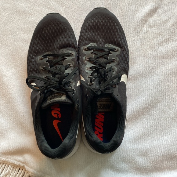 Nike Zoom Pegasus 34 Running Shoes - Picture 7 of 10